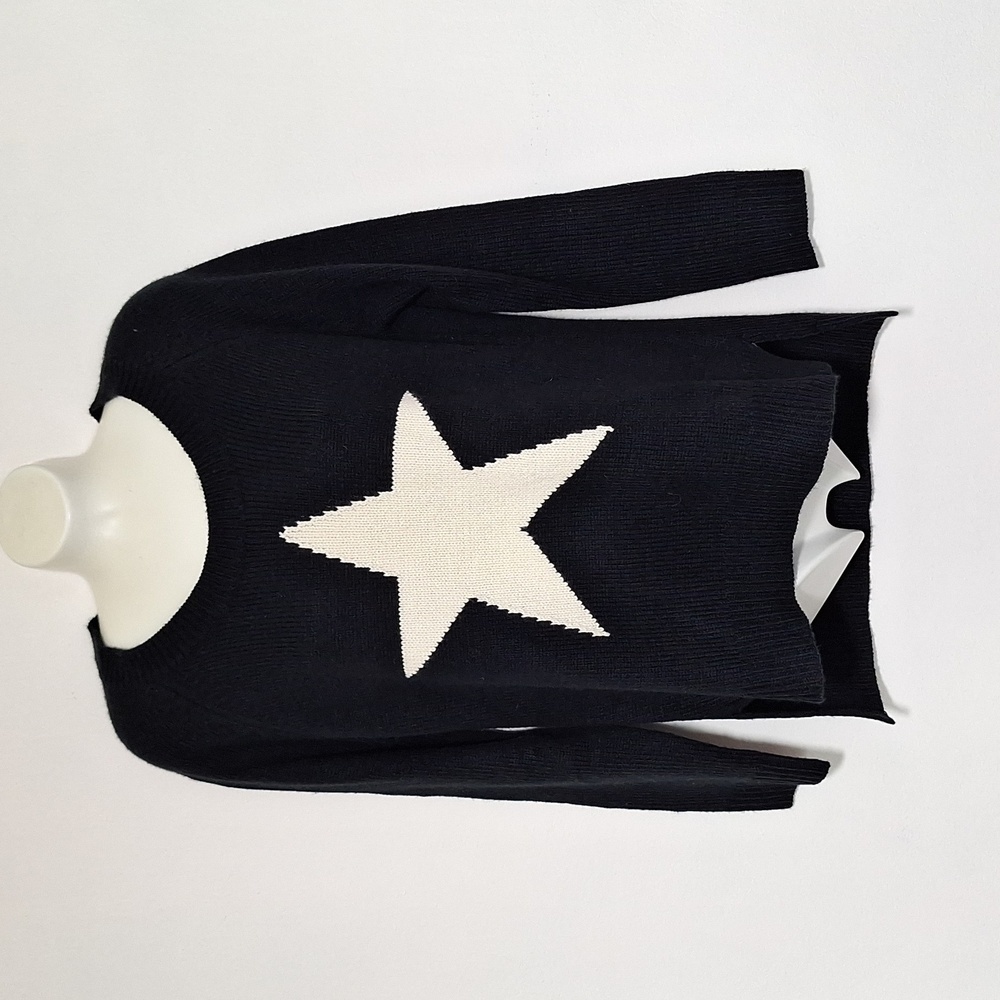 Bisou Bisou Long Sleeve Knit Sweater Star Black White
